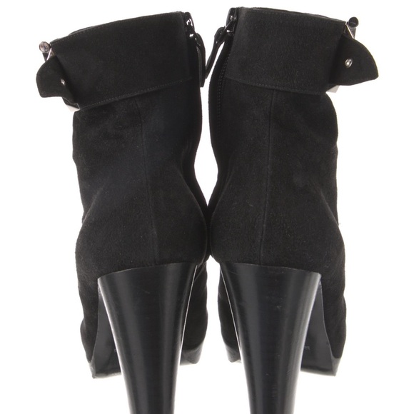 SOLD - Picture 4 of 6